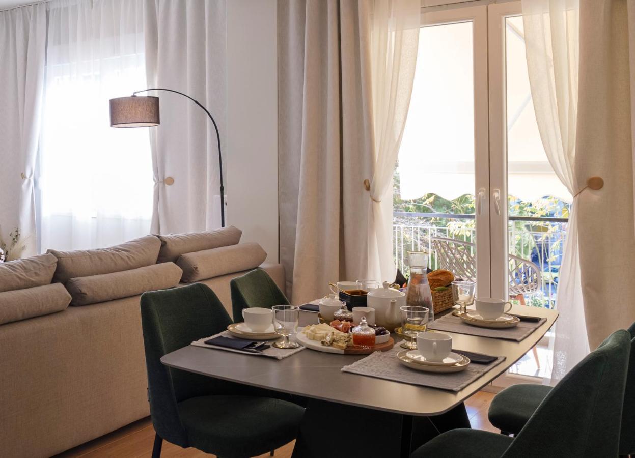 Acropolis Deluxe 2Br Apartment Athen Eksteriør billede